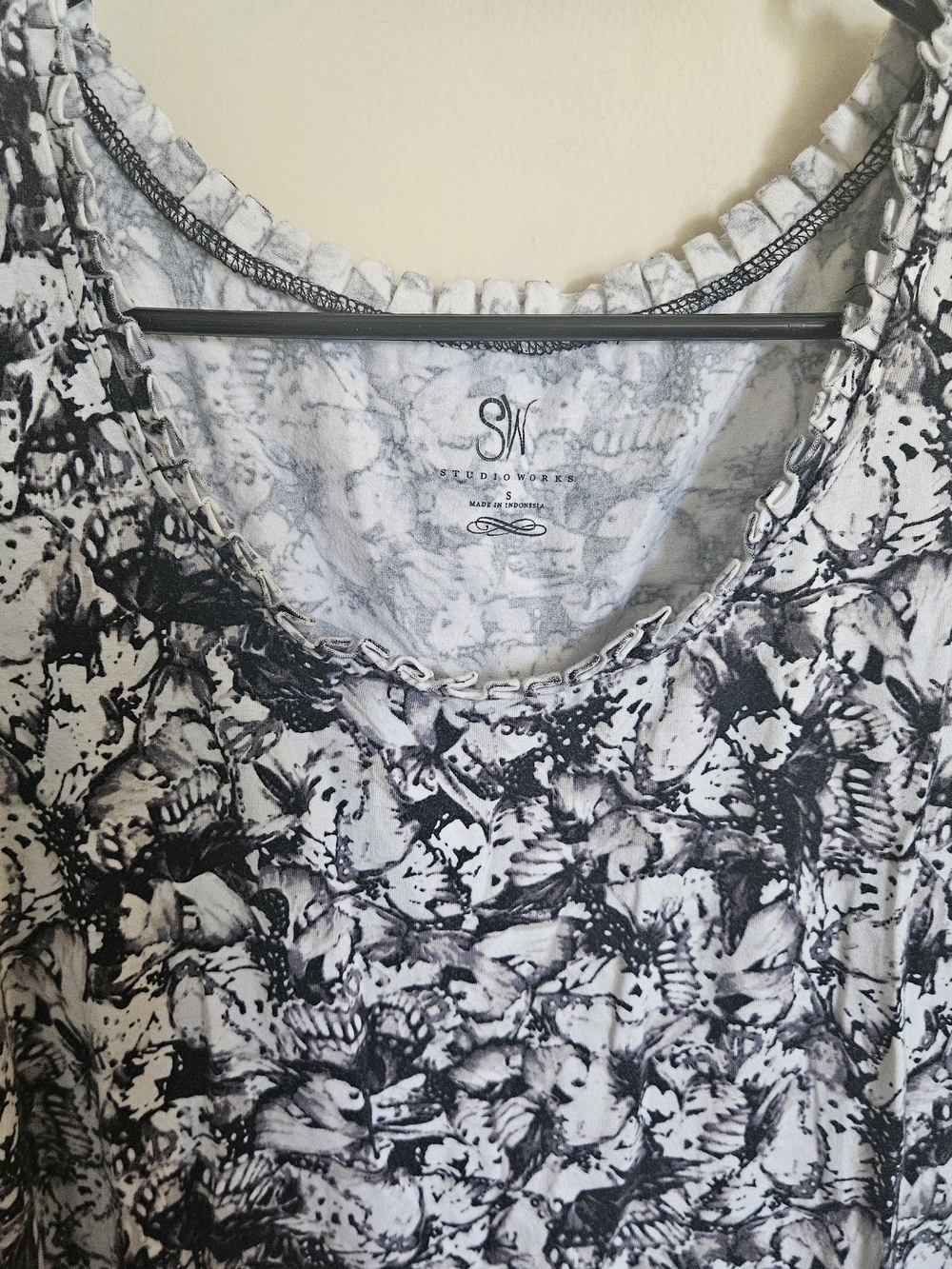Studio Works Black & White Floral Print Tank Top